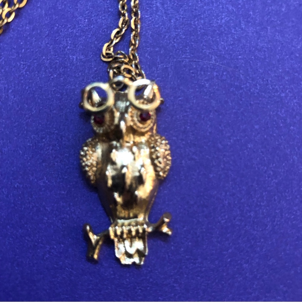 Lovely Little Vintage Owl with red eyes with glasses that move up and down. - Picture 3 of 9